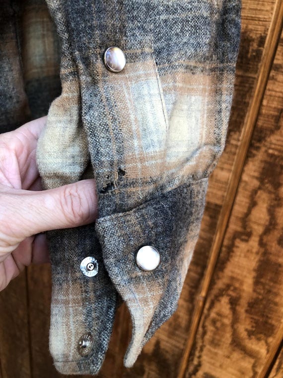 Pendleton Virgin wool size M Medium Board shirt P… - image 10