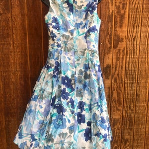Size 8 Adrianna Papell dress sleeveless with rushed sides image 10