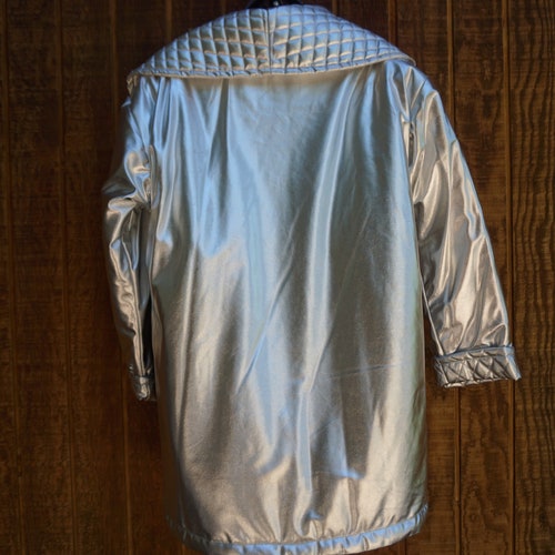 Silver metallic Vintage 1990s jacket by Maurada 90s fun shops unique shiny long oversize slouchy 90s insulated size small