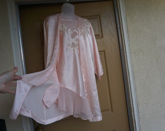 Vintage 1990s 90s Peignoir Set Lingerie Nightgown Negligee Robe romantic lace pink maxi 2 piece