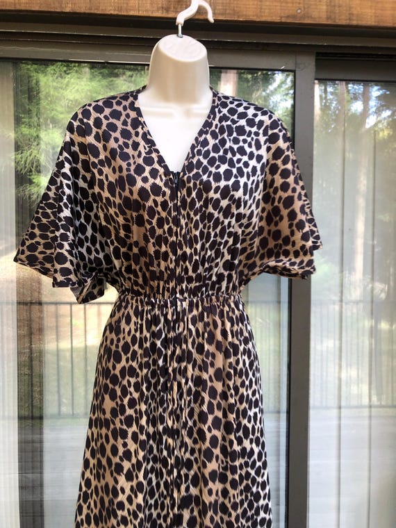 Small Granada drawstring zip up nightgown leopard… - image 5