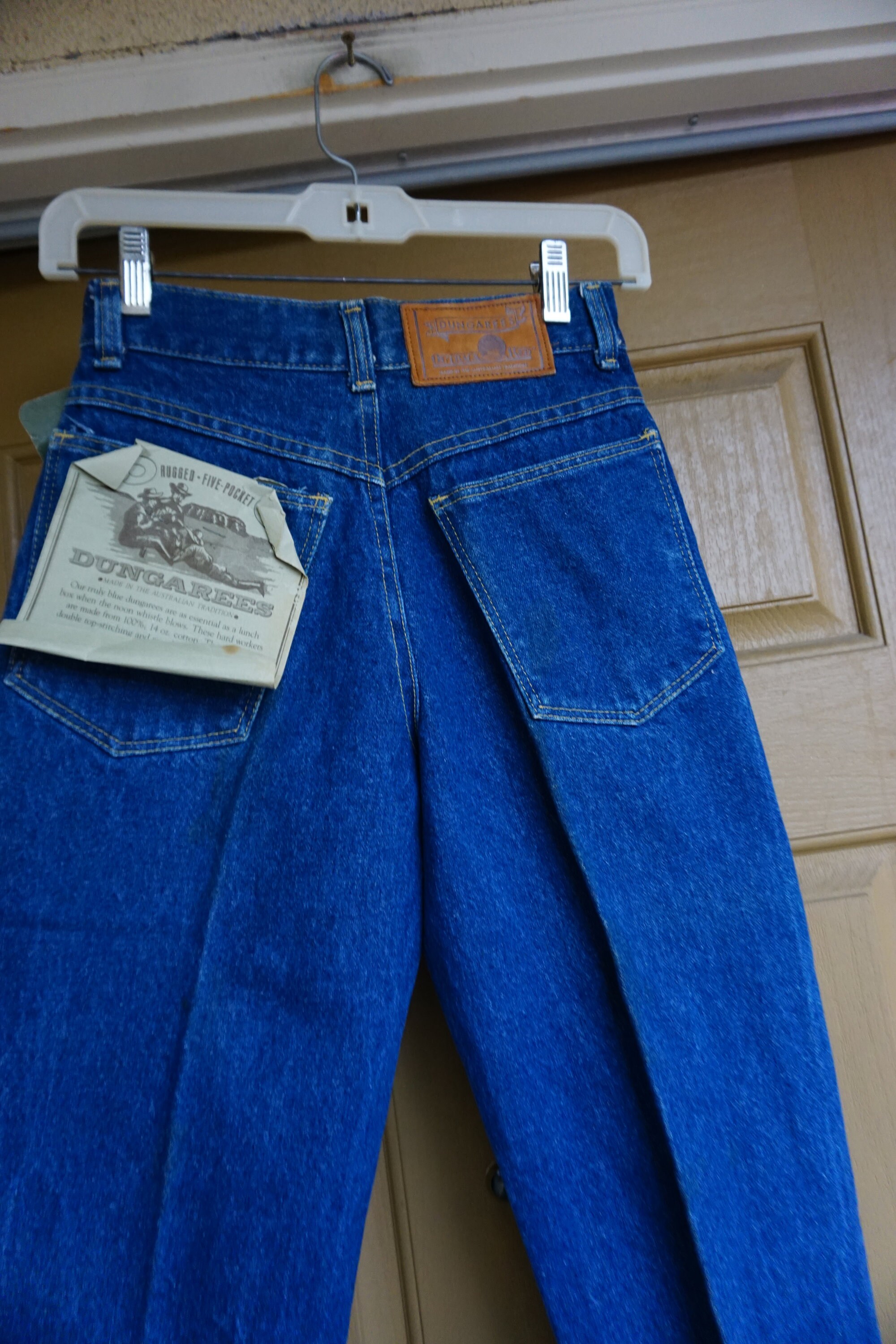 Vintage DUNGAREES Outback Red Denim Jean Pants Womens Mom Vintage DUNGAREES Outback Red Denim Jean Pants Womens Mom