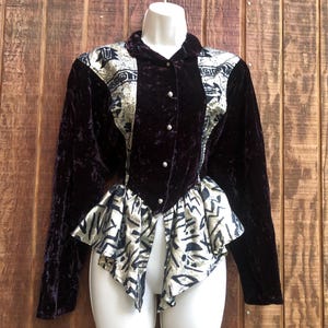 TUXEDO Vintage 1980s 1990s 80s 90s black velvet by Saint Dongey Paris size medium black and gold