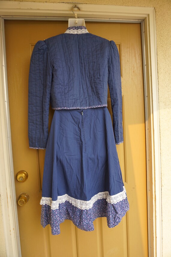 HAND MADE Vintage blue floral quilt Gunne Sax sty… - image 8