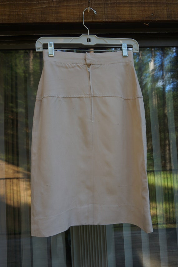CHANEL BOUTIQUE beige skirt designer small - image 6