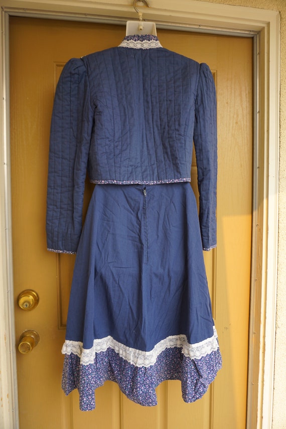 HAND MADE Vintage blue floral quilt Gunne Sax sty… - image 9