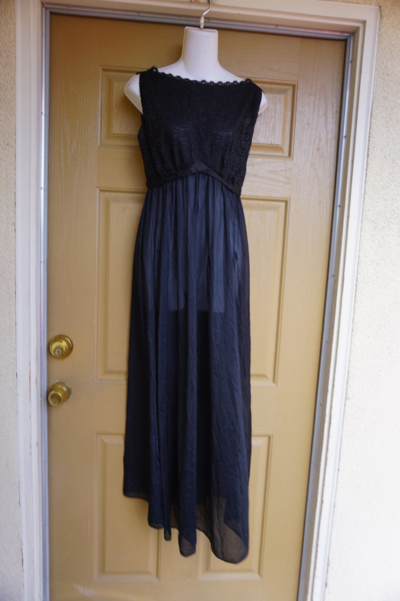 Vintage solid black maxi medium romantic lace 60'… - image 3