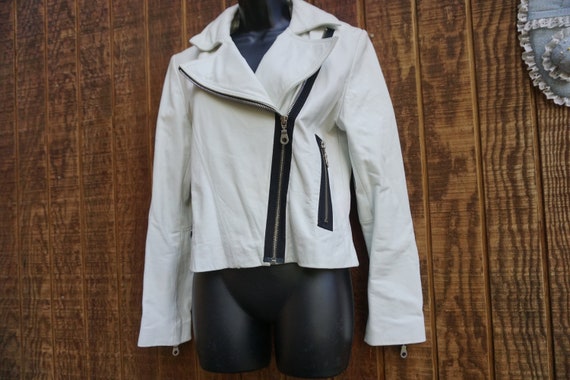 Wilsons white leather jacket womens size medium - image 1