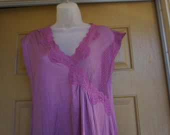 Vintage purple long nightgown L Large romantic lace