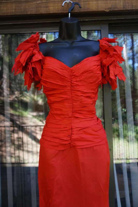 Visionz red dress size 7/8 sweetheart rushed - image 2