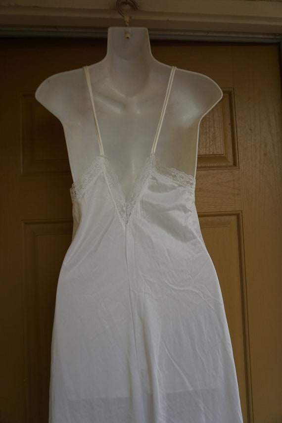 Vintage white maxi nightgown M Medium romantic la… - image 7