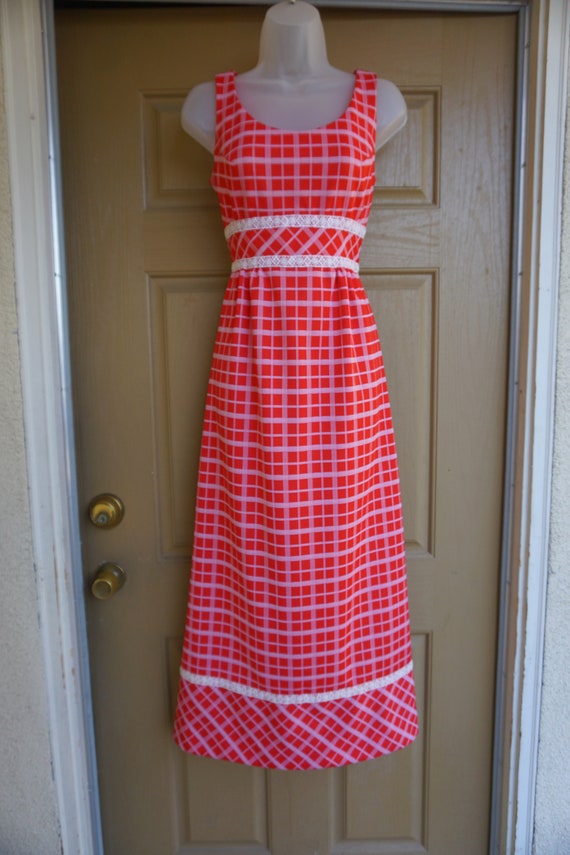 Vintage 1970s maxi dress 70s medium red sleeveless - image 2