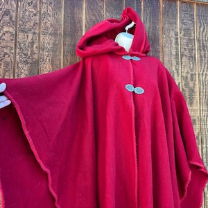 Cosco Bay Wool Works red Vintage wool blanket poncho cape with oversize hood shawl jacket warm small medium large one size fits all women's