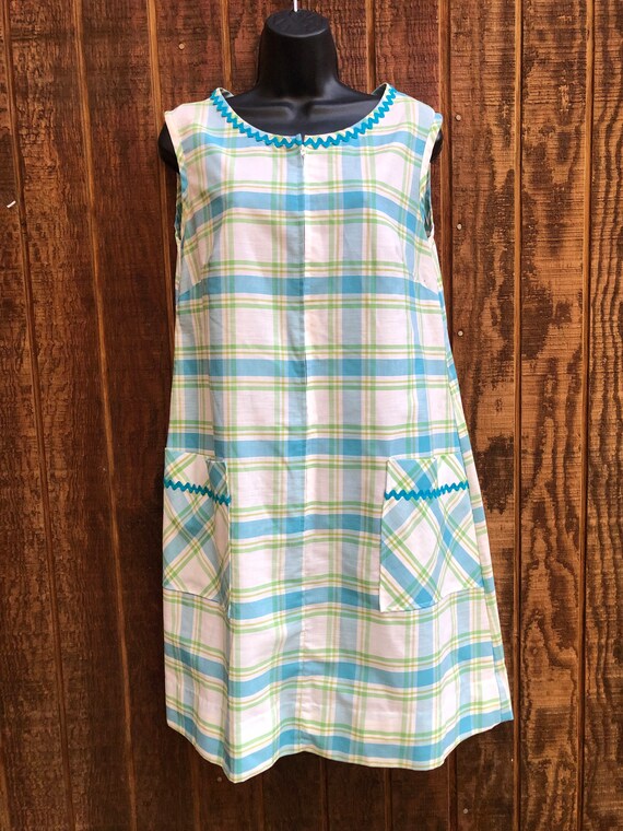 Vintage plaid short mod dress with front 3/4 zipp… - image 2