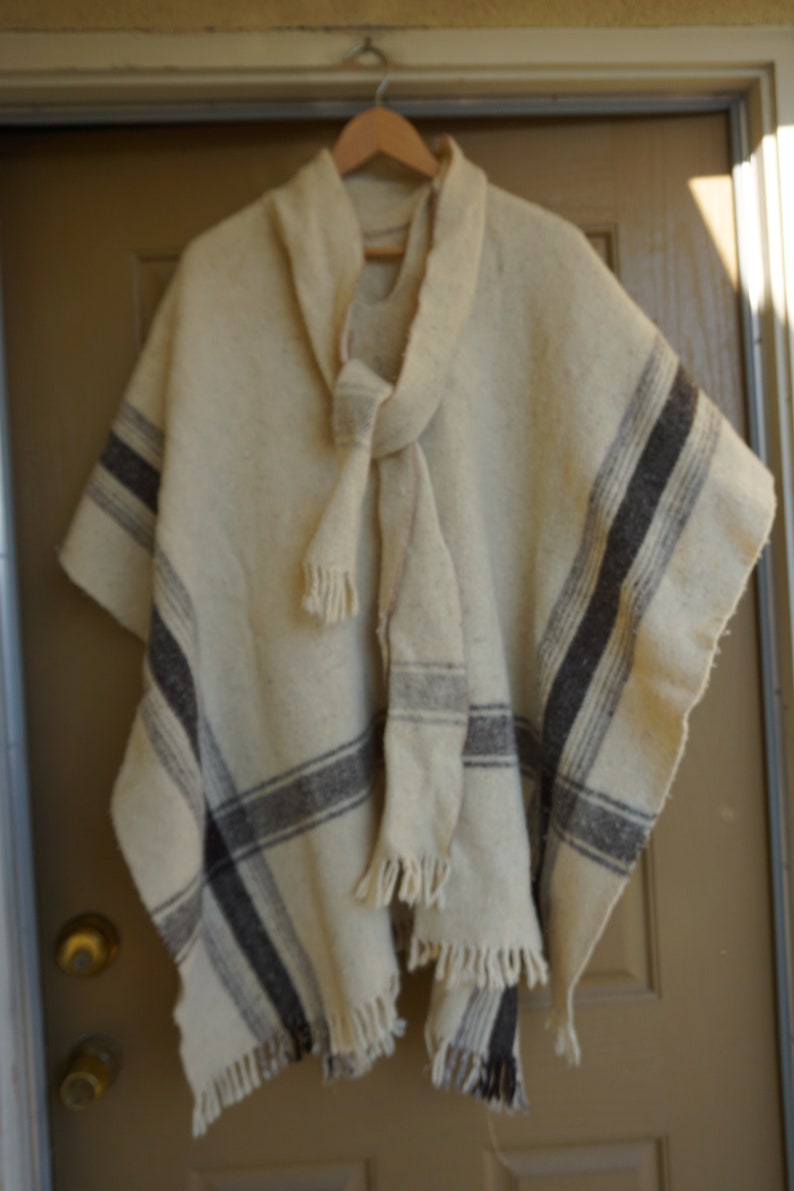 Vintage wool blanket poncho / cape / shawl jacket warm small medium large one size fits all mens womens plus XL XXL XXXL fringe image 2