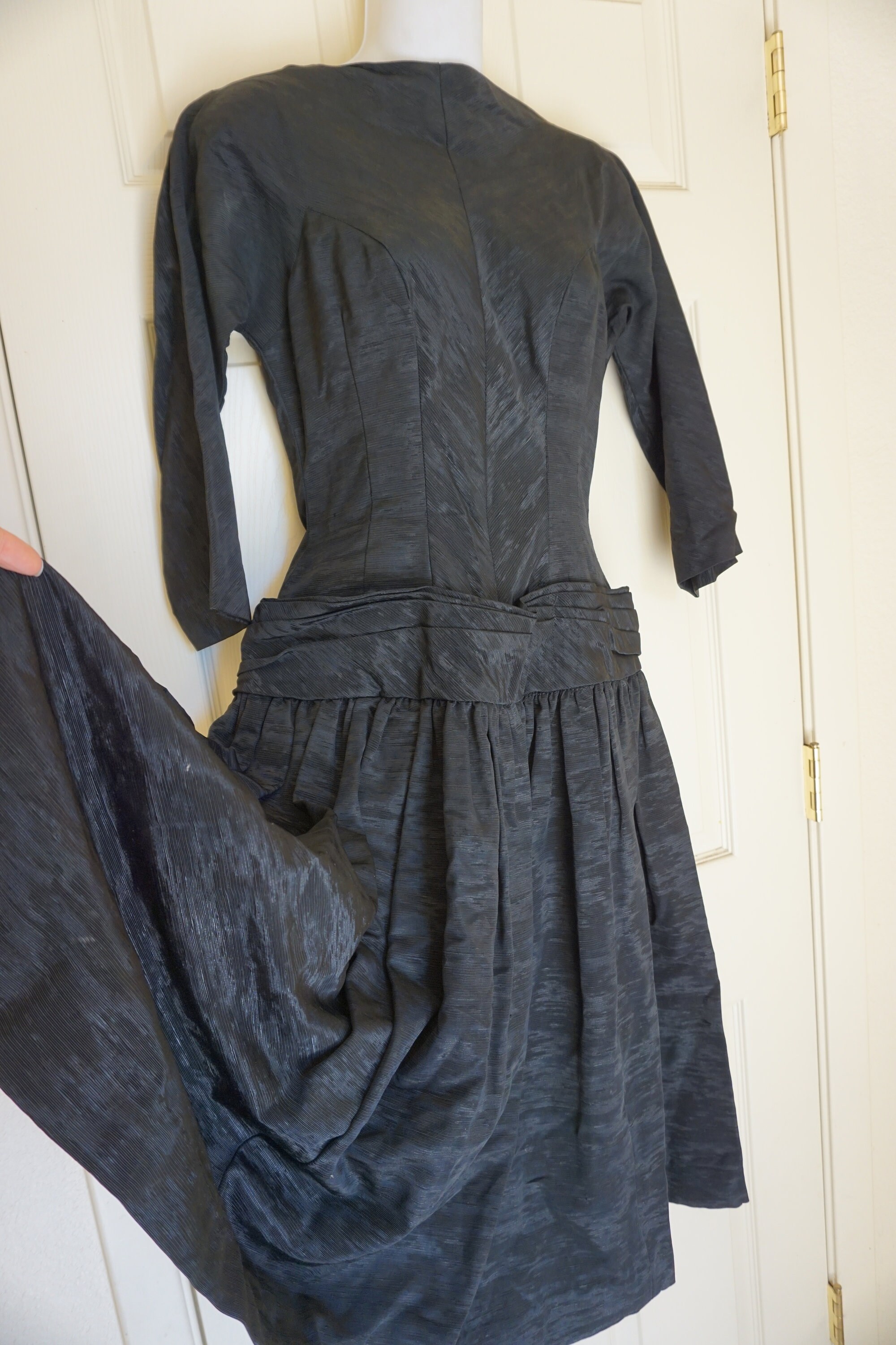 vintage 1950s black dress
