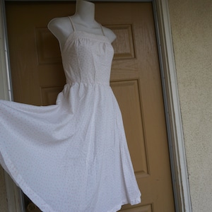 Vintage white with oink polka dots sundress day dress size small 5