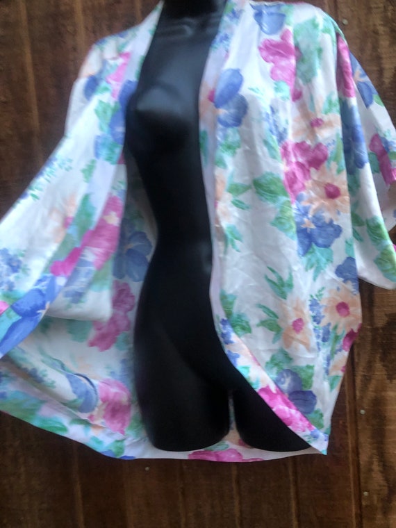 Floral 80s top ultra draped cocoon bed jacket bat… - image 6
