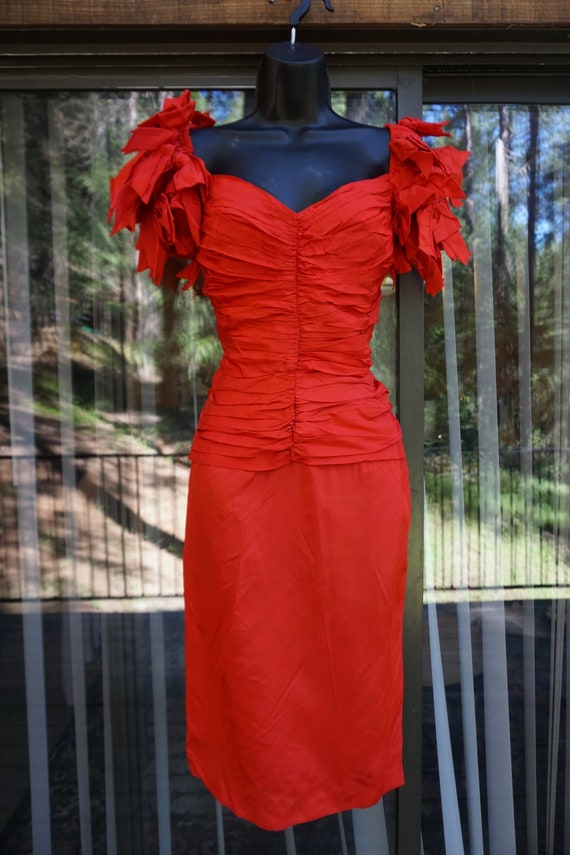Visionz red dress size 7/8 sweetheart rushed - image 3