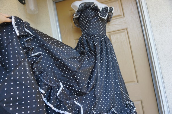 Gunne sax size 9 Medium black and white polkadot d