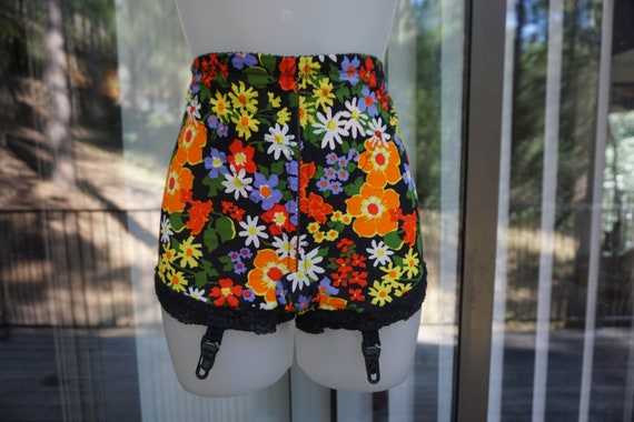 1960s Underwear Floral Garter Belt Shorts XS Extra Small 50s or