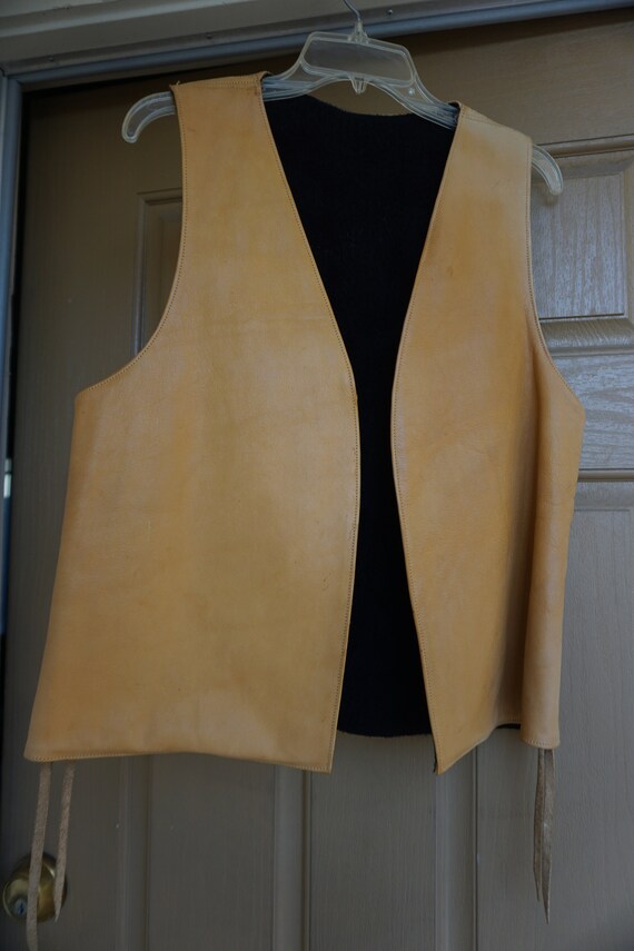 Vintage insulated leather vest with tie sides men… - image 4