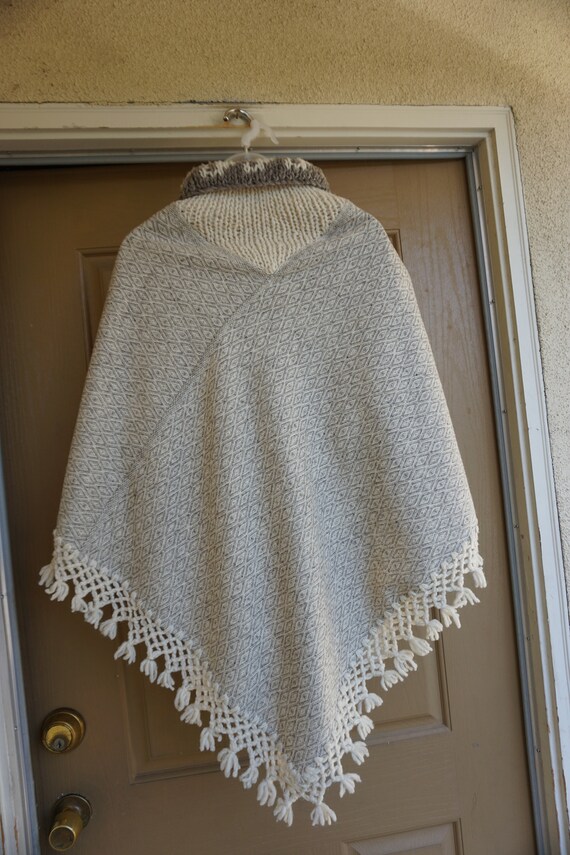 Vintage wool blanket poncho / cape / shawl jacket… - image 5