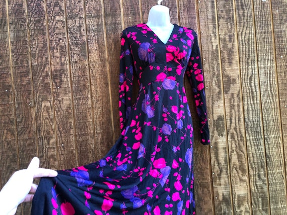 1970s vintage maxi floral dress with long sleeves… - image 1