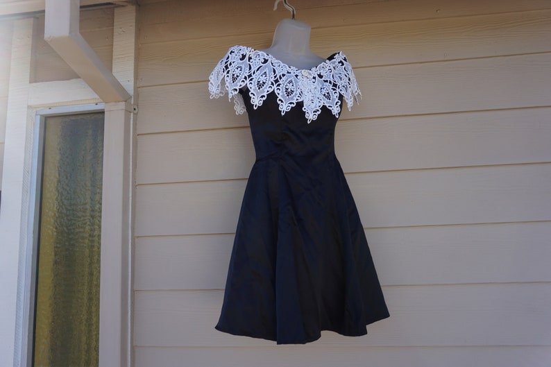 Rampage size 7 formal dress 1990s image 1