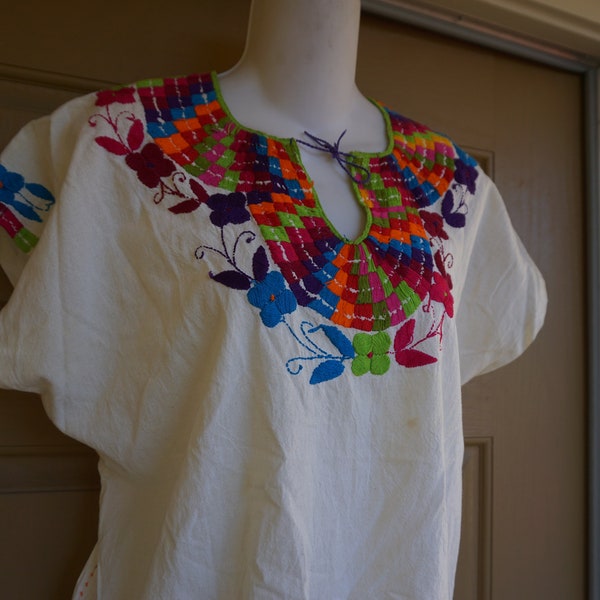 Hippie Boho Mexican Oaxacan Embroidered Floral Festival Mexico Medium Tent Blouse Shirt  70s Ethnic Tradional