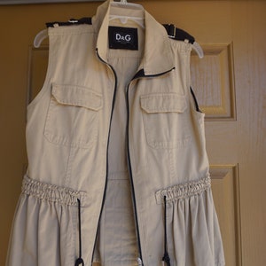 DOLCE & GABBANA safari style vest with zip front closure size 46 fits like large