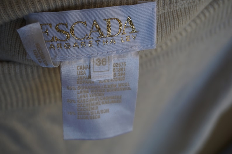 ESCADA knit skirt warm winter light beige 90s 1990s designer medium