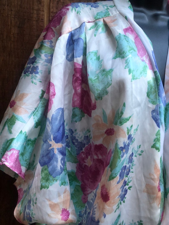 Floral 80s top ultra draped cocoon bed jacket bat… - image 4