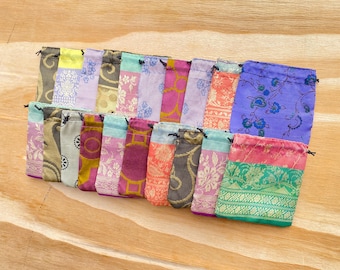 Cadeautasjes van gerecyclede sari-stof - Set van 20 - 7,5 x 7,5 cm
