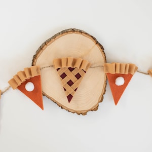 Thanksgiving Pie Banner with Berry and Pumpkin Pie Flags with Pom Poms