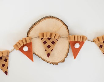 Thanksgiving Pie Banner with Berry and Pumpkin Pie Flags with Pom Poms