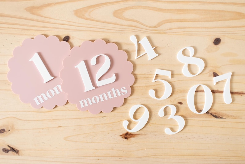 Ausgebogter Kreis Acryl austauschbare monatliche Meilensteinmarker | Neugeborenen Geschenk Babyparty | 1 Monat-1 Jahr Meilenstein Marker Photo Prop Bild 8