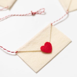 Cartas de amor en fieltro, decoración del día de San Valentín para el dormitorio de los niños, el aula, la cafetería y la decoración del hogar imagen 7