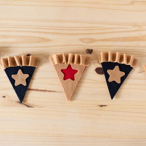 Cherry and Blueberry Felt Pie Garland | American Pie Independence Day Decor | Red Blue Stars Patriotic