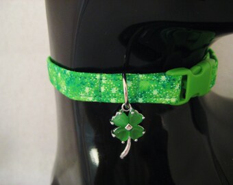 Cat Collar -  White Shamrocks or Green Sparkles with a Green Shamrock Charm or Bead - Safety Release collar for your Lucky Kitty