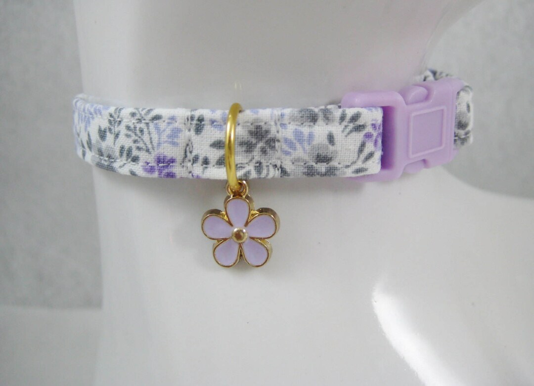 Cat Collar Lavendar Springtime Floral With a Purple or Lavender Enamel
