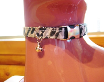 Cat Collar -  Gray, White and Silver Tiger Camo with Silver Bell - Safety Release collar with Bell for your Special Kitty