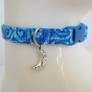 Cat Collar - Blue Tonal Swirl or Blue Swirl with White Dots With Silver Moon Charm - Safety Release collar with Charm for your Special Kitty