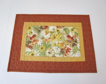 Pumpkin Quilted Table Runner: Autumn Fall Decor, (14" x 18 3/4")