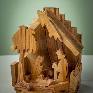 E12/Ornament/Olive Wood/Hand carved Christmas tree ornament/Bethlehem/Holy land
