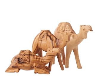 Olive wood/Camels/hand carved figurines/Bethlehem/Holy Land/CM07