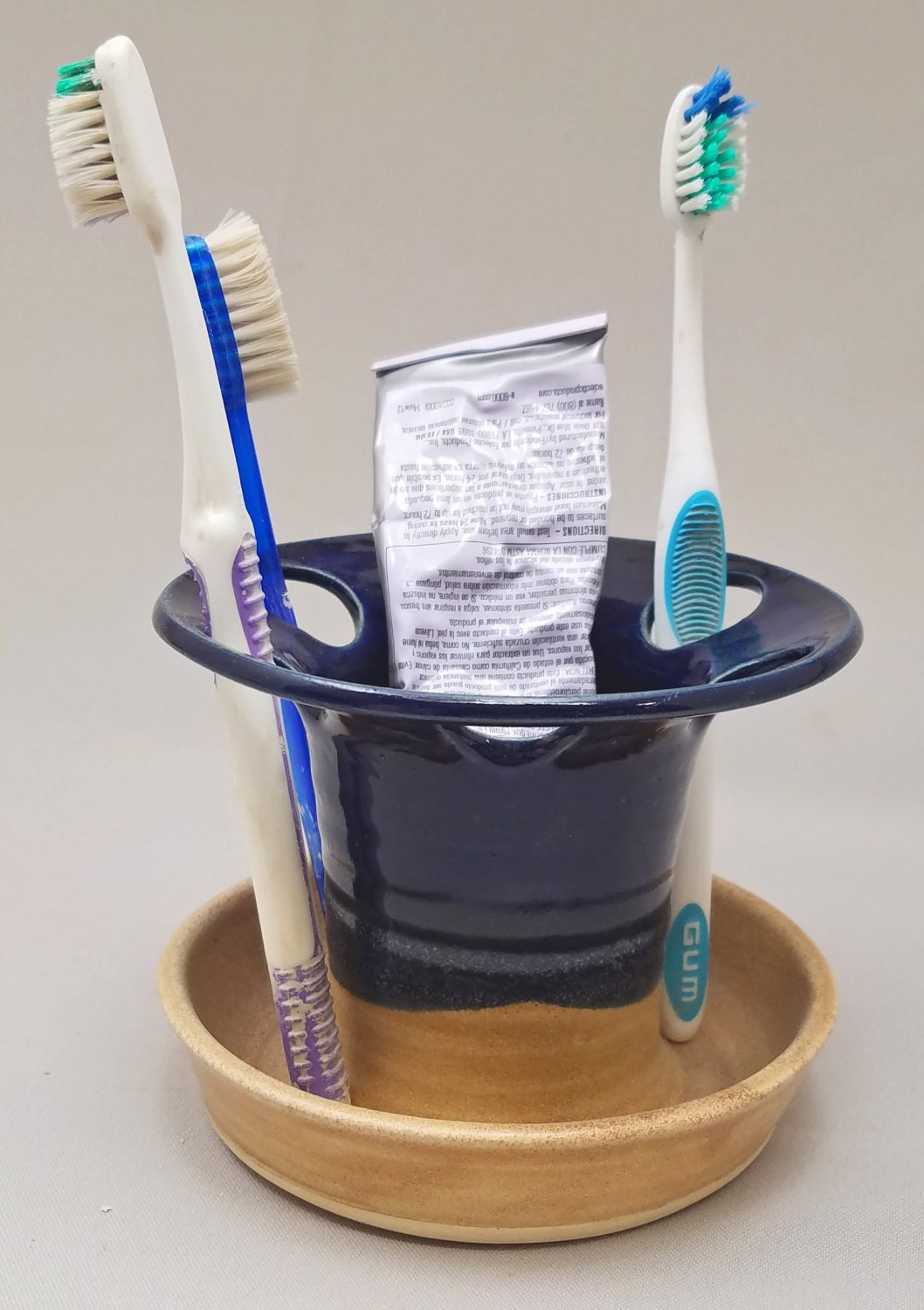 iHave Portacepillos de dientes, accesorios de baño con dispensador de pasta  de dientes, 3 tazas, soporte para cepillos de dientes, decoración de baño