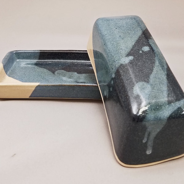 COVERED BUTTER DISH, Great Housewarming Gift, Elegant Wedding Gift , 7 Glazes Patterns, Ceramic and Pottery  Dish by Stegall's Pottery