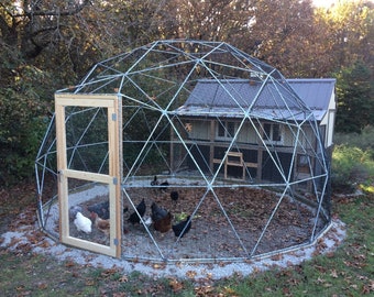 16 ft Geodesic Dome Outdoor Aviary, Flight Cage, Animal Pen with Avian Netting