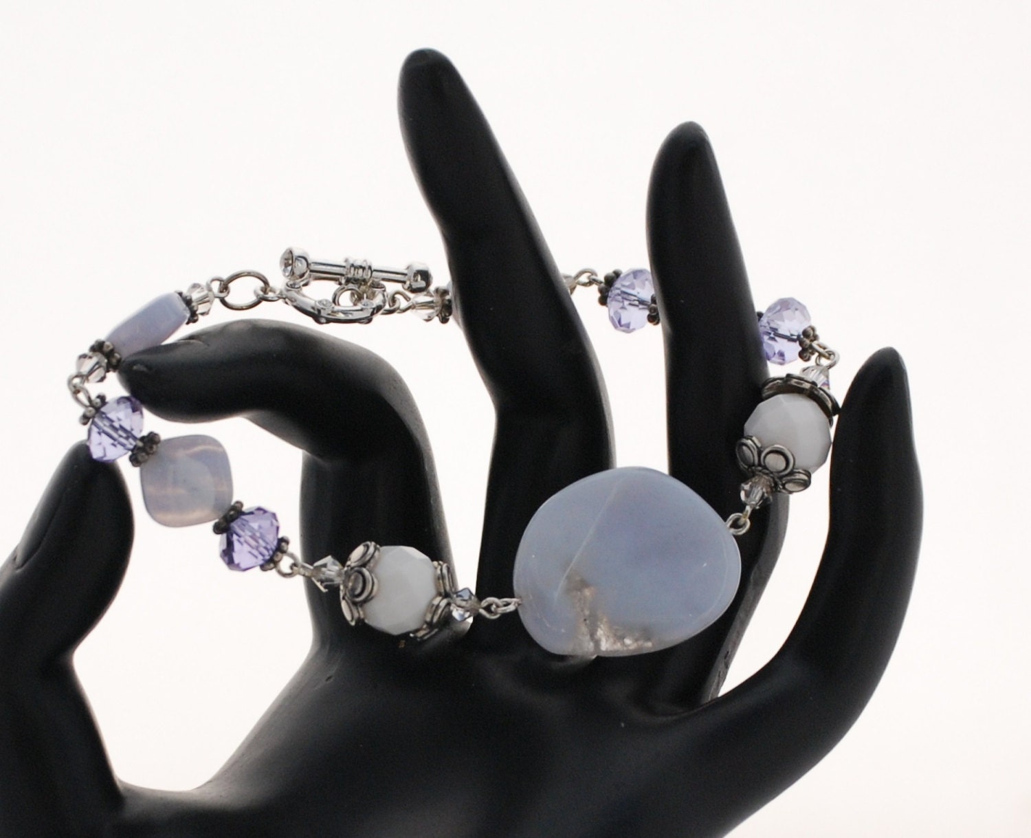 JP544 - Contemporary bracelet in blue sliced agate main image 0